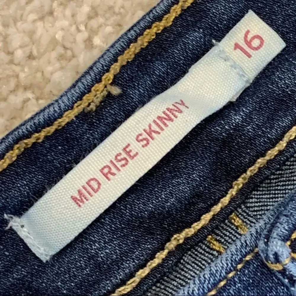 Levi’s‎ Midrise Denim Shorts 16